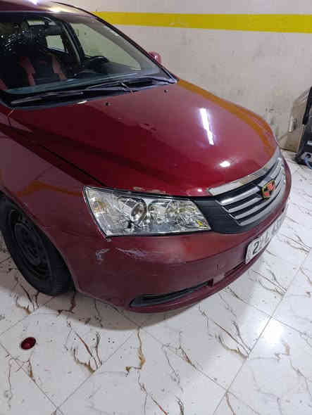 من رخصه مدير الكروب جيلي امكراند c7 موديل ٢٠١٦ بسمي رقم اربيل الدولي سنويه لحد ٣٠ كير  ومكينه كورلا نحله تدفئة وتبريد شغال بي مكالمات شخوط اثر ستوته وخاملخ الخلفي وره السكن شبرين صبغ بدون دواخل حداديه جديد تخم تاير جديد مشط استيرن جديد شاده سعرها ٦٨ وبي مجال بسيط مكان السيارة كلار  وهذا رقمي *********** تحياتي لكم
