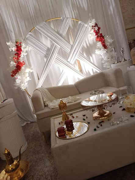 سلام عليكم كوشات للبيع المكان بغداد الشعب  نضافه ٩٠%
4 كوشات كامل التفاصيل 
***********
