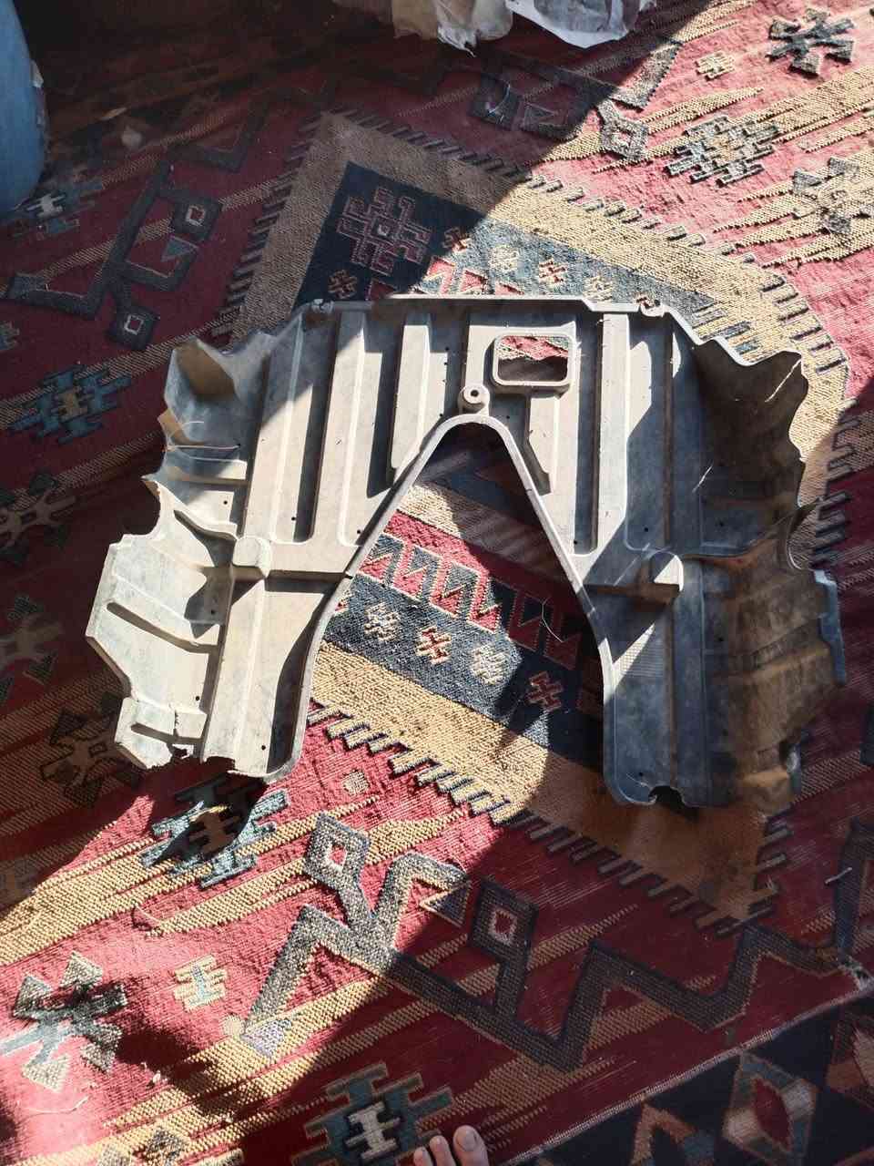 سلام عليكم عندي قراظ جنبي لبيع ولستفسار***********
