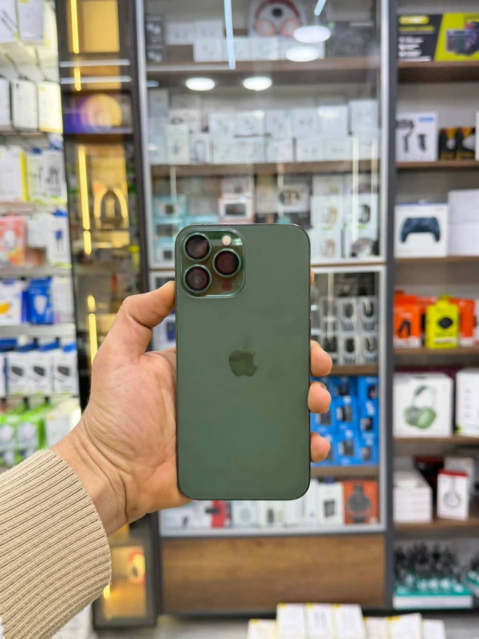 متاح ايفون 13برو ماكس ذاكرته 265فول نضافه بطاريه 91 الجهاز شرط الضمان اي مشكله بي واذا بطاريه مرفوعه يرجع الجهاز جدا نضيف


**إذا كنت صاحب هذا الإعلان وتريد حذفه لأي سبب، رجاءا أرسل رسالة إلى الدعم الفني**