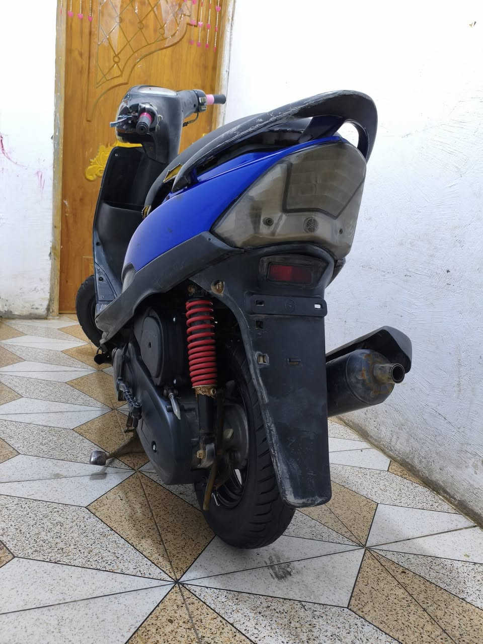 ماكس جديده كلهة شغاله سلف هندر اشاير سكنات ما مفتوحه مشي نهضه خير من الله بوشه 49 ابلاديه لايت عالي وناصي دبلات امامي وخلفي ابريكات اماميه وخلفيه جاهزه اخت الرمبه نعومه كلش حلوه كفرات اصلي حواضن اصليه عدادات الكهربايات كلها شغاله لا تبخير لا تنقيص جاهزه شرط الفحص مكان حيانية شارع السيد سعر 600 رقم ***********

