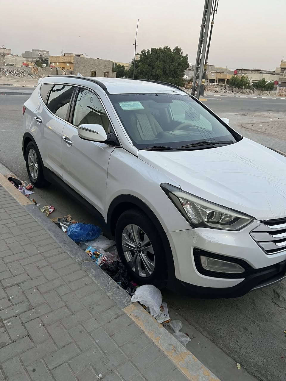 سلام وعليكم سنتافي 2015 وراد أمريكي بيه جاملق وبنيد وجاملق الثاني هم بي صبق بيه ضربه كدام خفيفه حسب الفحص بل سونار رقمه بصره حره مشروع وطني مكان السياره بصره السعر 126 رقم الهاتف ***********
