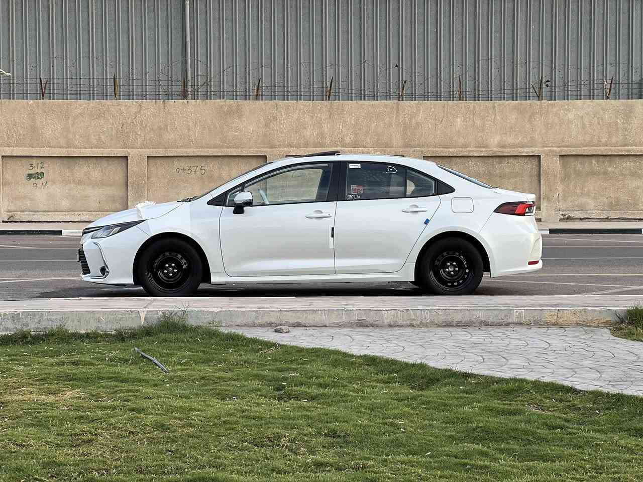 للبيع رنكات كورلا ياباني اصلي تفصيخ حجم 16 مصبوغات وكاملات نهايتهن ب 150 

مكان بصره *********** واتساب
