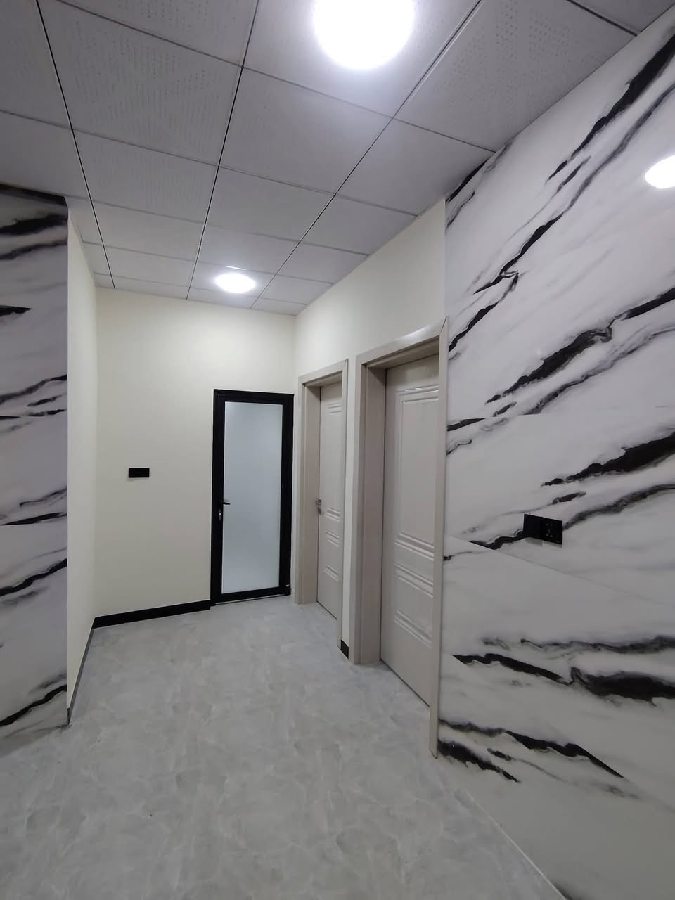 فرصة لأصحاب الإمكانيات الضعيفة.
يتوفر أربع بيوت كل بيت المساحة 100م

إبي الخصيب - مهيجران - قرب جامع الگرية .

البناء حديث 2026✨🏠

#سعر_البيت_الواحد :: 42 مليون وبي مجال .

#الركن ٥٠ مليون قابل للتفاوض 

#كل_بيت_يحتوي :: طارمة أستقبال مطبخ صارلة

غرفتين منام صحيات داخلية مناور صحيات خارجية.

#نوع_العقار :: وقف سني مسجل أصولي . سنوياً 100 الف

#الخدمات :: ماء كهرباء تبليط انارة منطقة سكنية ومخدومة.

تتكاتب تستلم بيتك 🔑🤝

#للأستفسار ::***********
