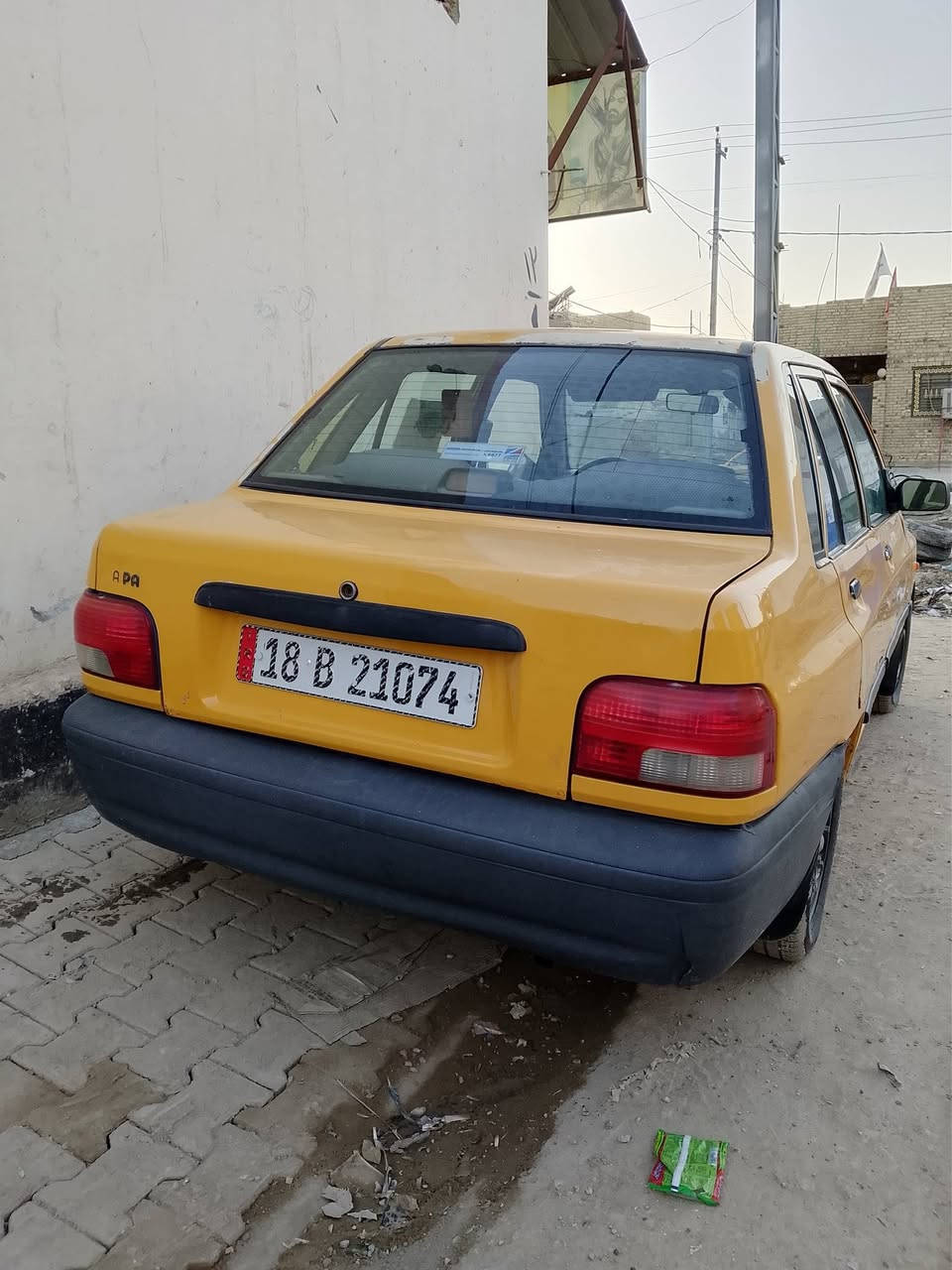 السلام وعليكم 
سايبه موديل 2012 سنويه ل30 
رقم بابل مالكهه بل ديوانيه يمي 
 نكليزي مصفره هيئه وغرامه
كير محرك فول الفول
دواخل ارضيه كيجات كله شغال
تبريد ثلج حداديه تخم تاير كهربائيات كله جديد
ماعايزه برغي كبل لشارع 
مابيهه ضربه ولاتبديل فقط خياسات ملكطه 
شواصي معمره سياره نضيفه مامتعوبه 
سياره تاكل بيهه خبزه تعيش عائلتك 
السعر 30 وبيهه مجال شراي شلع عيوني
للاستفسار الاتصال ‏‪***********‬‏
