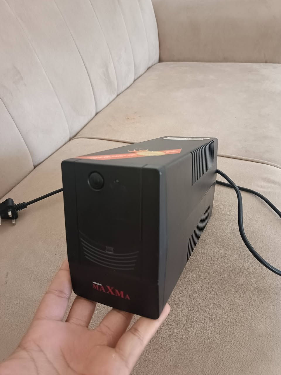 للبيع بلي 4 سلم مهكر ذاكرة 500 نضام 11 متروس العاب قويه مع ٢ يدات 
و يو بي اس مكسيما جديد ما مشتغل السعر 250 قفل بدون عملة مكاني كربلاء ***********
