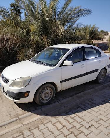 🚗 سيارة كيا ريو موديل 2006  🚗
​نوع السيارة: كيا ريو (Kia Rio).
​الموديل: 2006. محرك 1600
​المحرك والكير: بحالة ممتازة وعلى الفحص.
​الصدر: جديد بالكامل (جاهز وما يحتاج أي مصاريف).
​البدن : مصبوغة حزام (تجميلي).
​💰 السعر والمكان
​السعر: 65 ورقة (قفل قفل، غير قابل للتفاوض).
​مكان التواجد: النجف الأشرف.


**إذا كنت صاحب هذا الإعلان وتريد حذفه لأي سبب، رجاءا أرسل رسالة إلى الدعم الفني**
