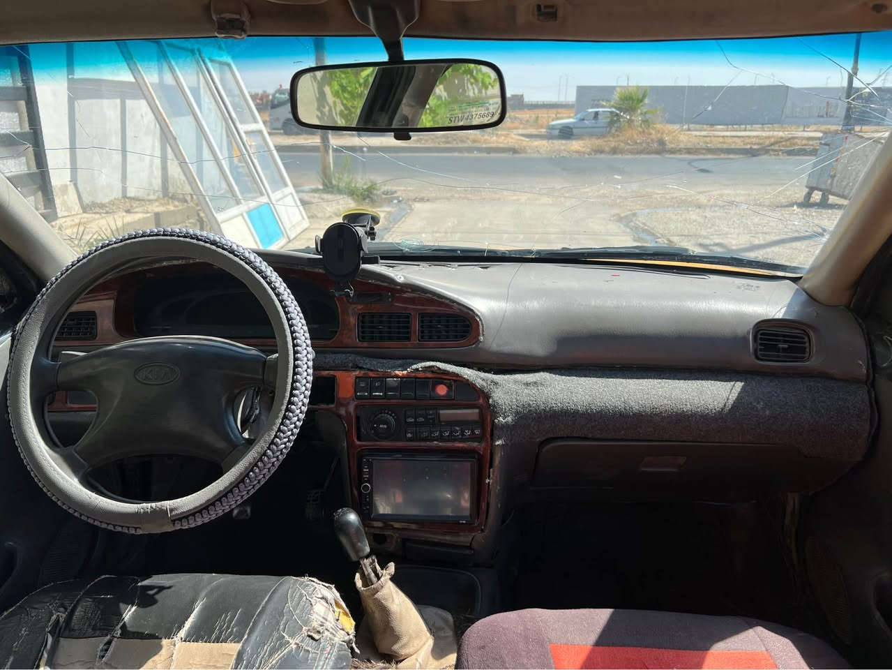 كيه سيفيه موديل 95 رقم كركوك سنويه عاج منتهي شرط وكاله وتحويل دفتر بانزين موجود 
كير محرك شرط تايرات 4 جديد وسبير جديد 
سياره جاهزه مكان كركوك حي عدن 
***********
*********** كركوك, العراق
