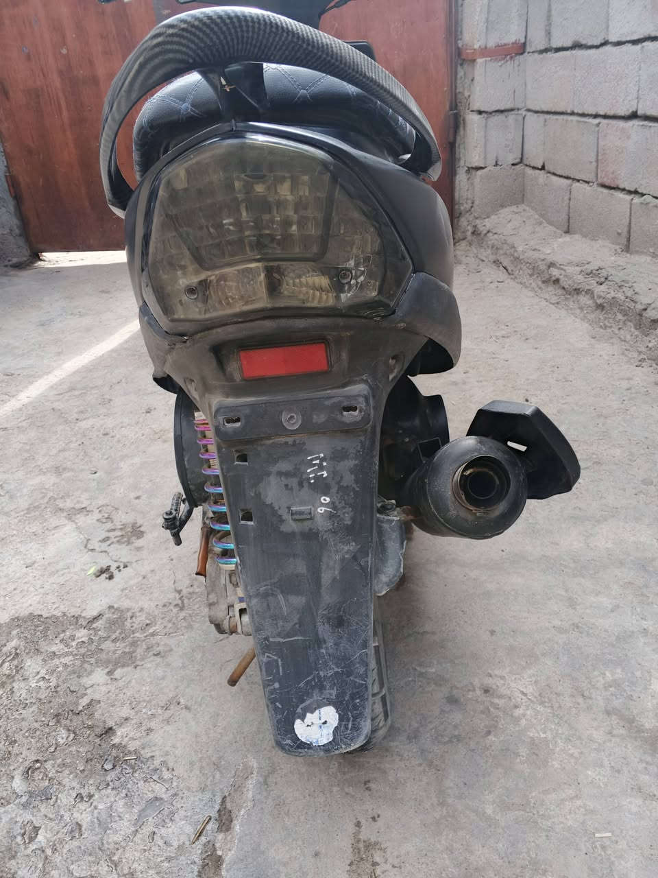 ماكس عدله نضيفه دراجه بلاديه محرك  كهربايات كله شقاله سعر 750و بي مجال مكاني ابو الخصيب  تواصل ***********
