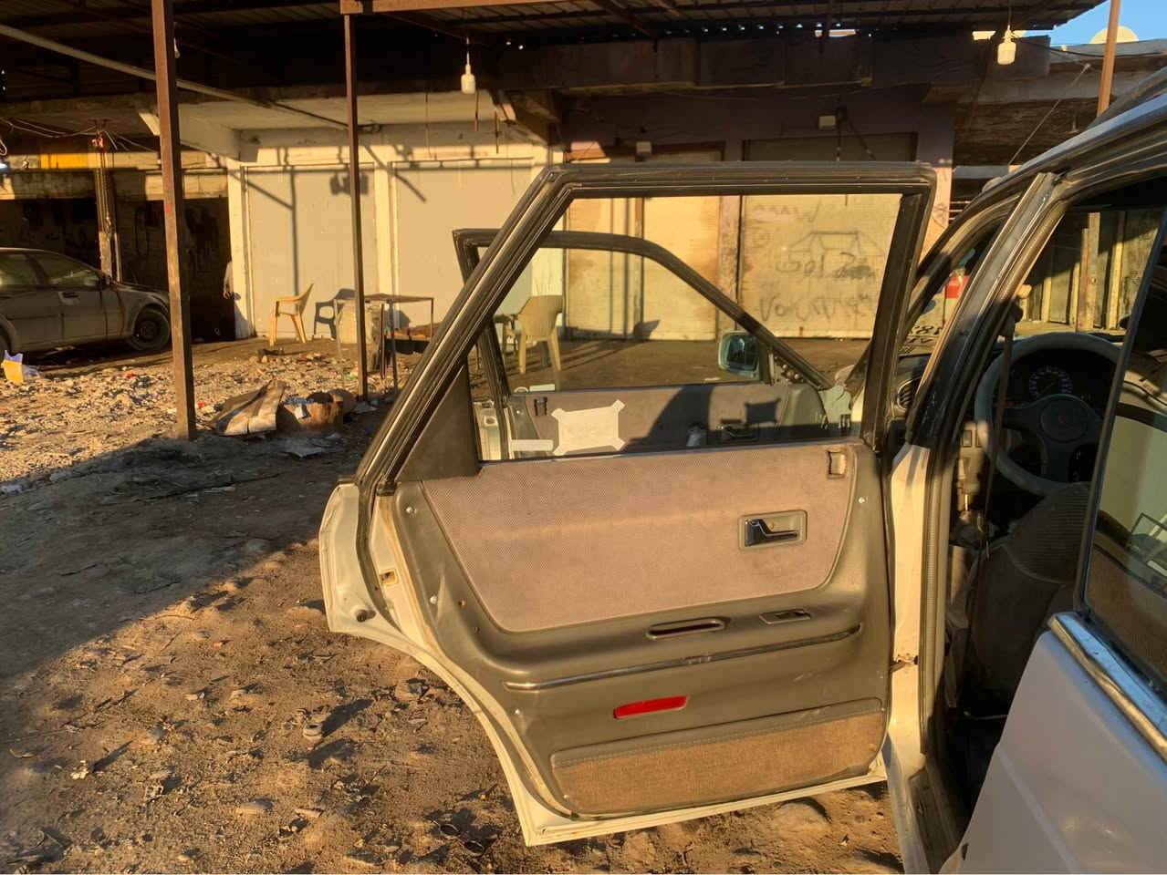 مازدا626 12باخ 
تبريد شغال سيرا ما بي دعم ما بي سبوغ تخم تيرا جديد 
اوليت بشرط سيرا لوك جديد           ***********
*********** Singapore
