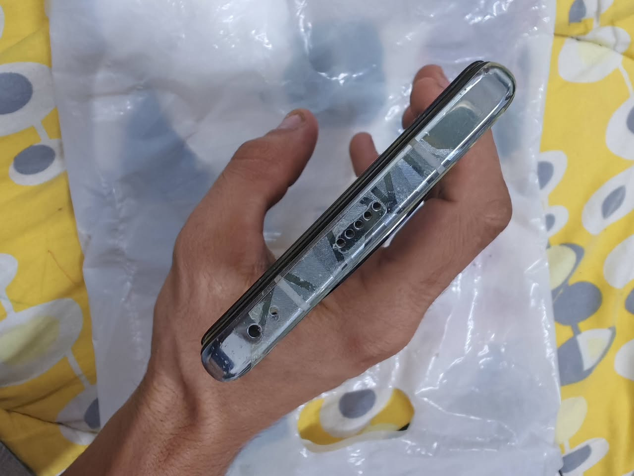 هونر ماجيك 4 برو للبيع
معروف المواصفات
الجهاز مغلف الظهر
وياه 6 كفرات
4 لاصق شاشة اعتياديه بدون مادة
+2 لاصق شاشة ام المادة

وبيه كسر بالظهر ما مأثر على الجهاز

مكان بغداد الزعفرانية
السعر 450 الف كامل مع ملحقاته
***********
