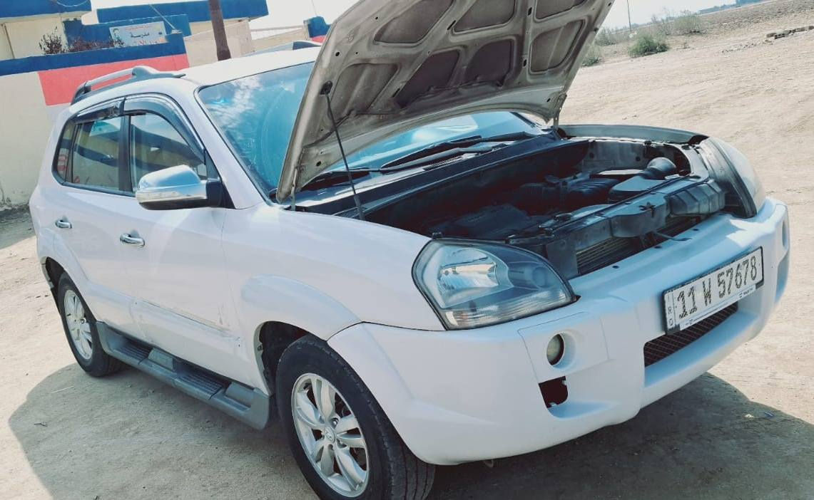 السلام عليكم '
توسان للبيع رقم بغداد نگليزي  موديل 2009 سنويتها لل 28 مكينه 2000 مكفوله ماعدة فقط بلجنطة تكحيل واضح بالسونار تخم تاير حدادية تبريد تدفئة السيارة كير مكينه خير من الله السعر 125 وبي مجال للشراي مكان السيارة بابل الشوملي..اخوان مكلف بالنشر رقم صاحب السيارة اتصل وتدلل
***********
***********
