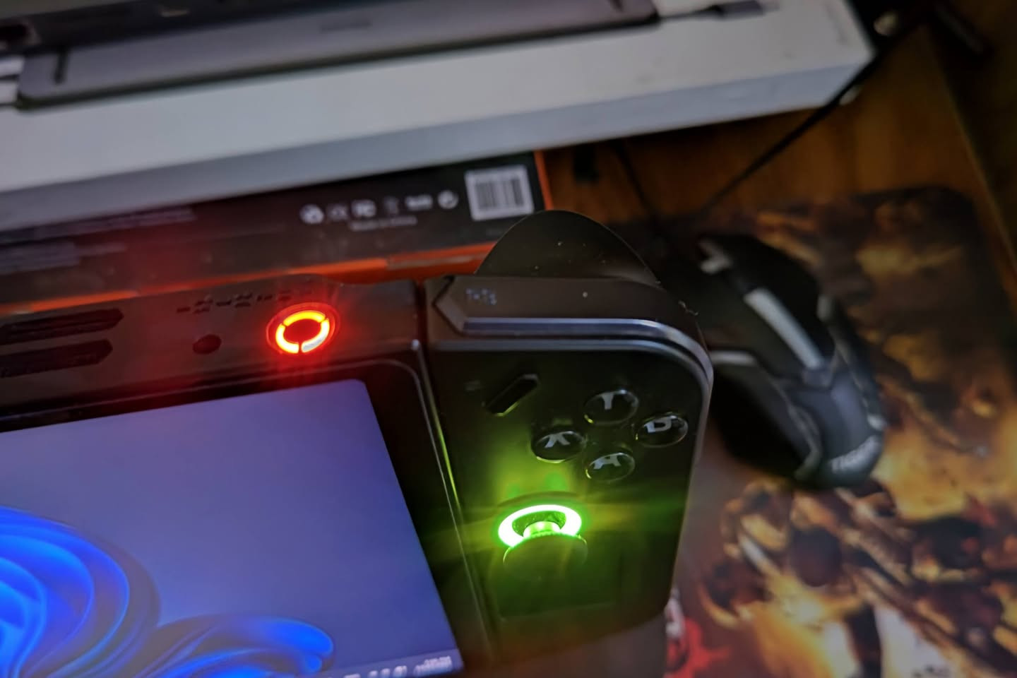 لينوفو ليجن كو 512 گيگة نظافة 90%
ملحقات كاملة وياه
جنطة وشاحنه وماوس وكيبورد وموزع USB
ومنزل بي العاب واذا تريد انزلك العاب حسب طلبك
سعر الجهاز 675 الف مع كامل الملحقات وتوصيل مجاني
بيه فقط دكمة ال RB عاطلة مستبدلهة اني بغير دكمة ما مأثرة علة تجربة اللعب
 مكاني النجف وتوصيل مجاني لباقي المحافضات
(+***********+) واتساب
