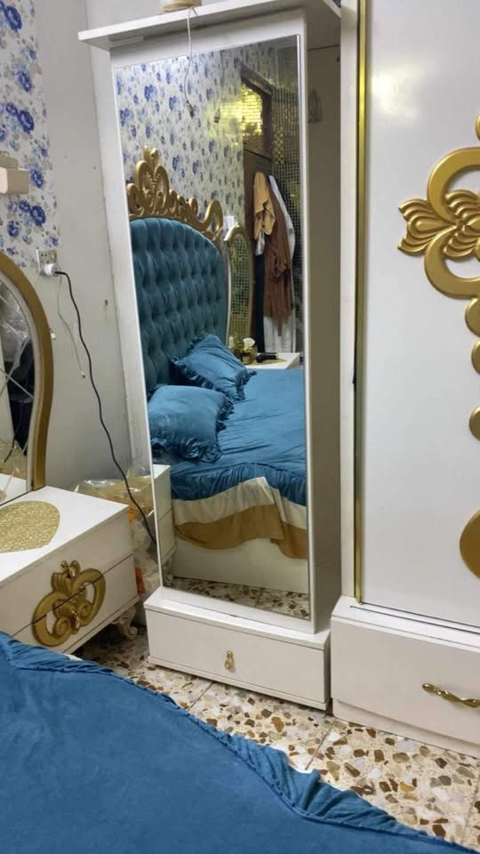 بيع سريع غرفة تركي الثقيلة البيع
زعفرانية اربع شوارع 550 مع دوشك 750 وبيهة مجال قليل
***********
