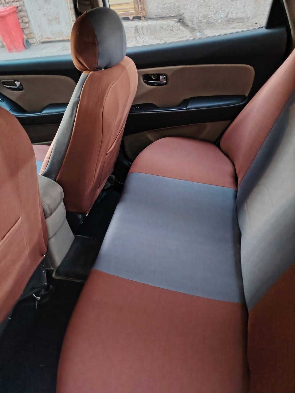 السلام عليكم شباب النترا ٢٠١٠ سيارة جهازه بيهه فقط تبديل جالمغ الأمامي جهت السايق بدون داخل مكاني بغداد السعر ١١٠  رقم ***********
