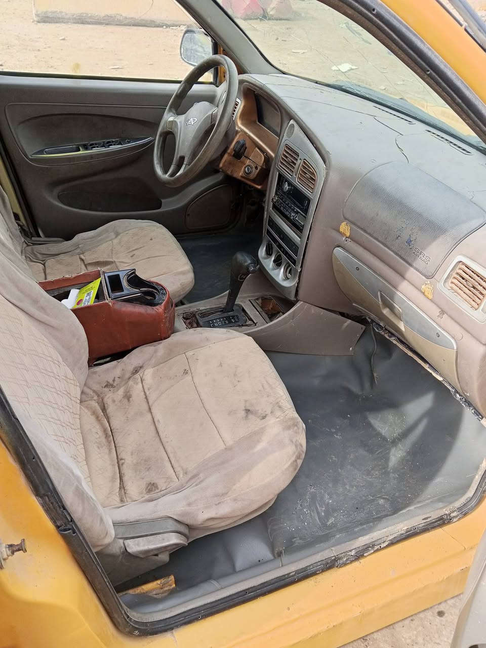 شيري كوين موديل 2010 للبيع  محوره جير ومحرك كورولا غرامات وهيئه مصفره سنويه تنفذ ب 2026 رقم الهاتف ***********
