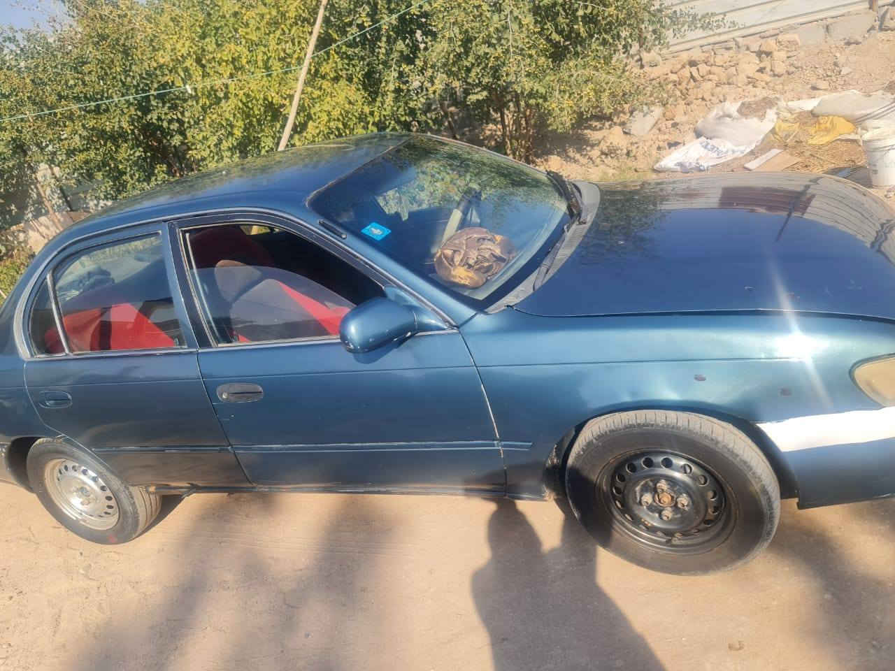 بسم الله الرحمن الرحيم
كورلا 1995 مصبوغه عام  لون أخضر غير محدد 
تايرات تبديل جديد محرك وكير ما شاء الله 
رقم دولي بصره جميع اصولياته موجوده كامله وباسمي تحويل ثاني يوم السعر 46 المكان البصره كرمه علي 
اتصال و واتساب ***********
