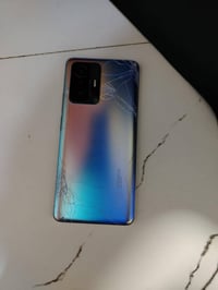 للطلب فقط عبر واساب 07772330992 الشاشه6.67 بوصة -  120 هرتز - AMOLED  ...