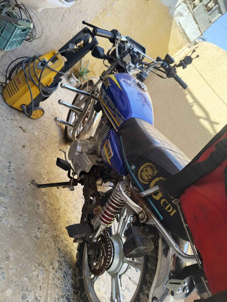 موديل 24 مكينه ممفتوحه
اوراق 650 وبيها مجال بغداد حريه


**إذا كنت صاحب هذا الإعلان وتريد حذفه لأي سبب، رجاءا أرسل رسالة إلى الدعم الفني**