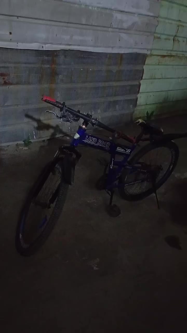 السلام عليكم
دراجه شحن و باسكل 
حجم26
بطاريات عدد 4 جديدات صارلي 15 يوم من بدلتهن 
سرعه 55 
3 سرع/ مكان بغداد العامريه 
وبيهة منفذ شحن لل تلفون 
(سعر ثنينهن ب 325 )
اي استفسار خاص


**إذا كنت صاحب هذا الإعلان وتريد حذفه لأي سبب، رجاءا أرسل رسالة إلى الدعم الفني**