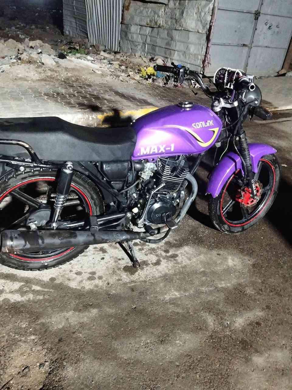 سلام عليكم للبيع موديل 25 
اوراق اصولي سعر650 وبيها مجال 
رقمي  ***********
