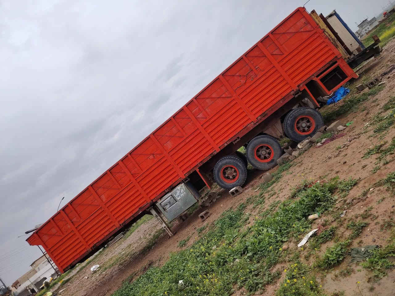 عربانه للبيع الطول 12 متر ونص
ثلث دناگير مجموعه دنگير واحد امامي رفاع
السعر 70 وبيها مجال المكان كركوك قضاء الدبس
للأستفسار *********** / ***********9
