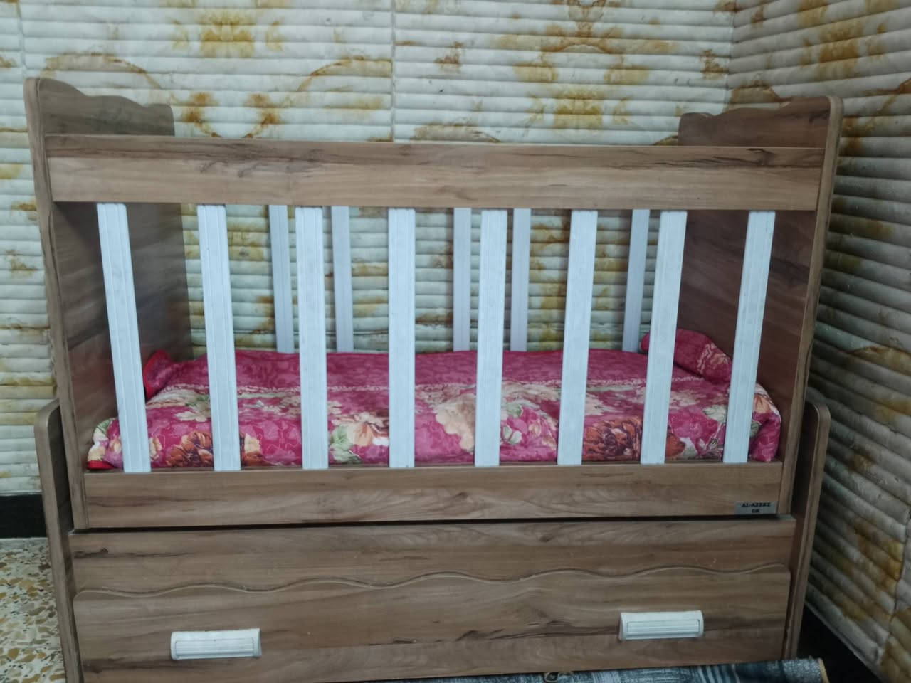 كاروك مال طفال جديد وسنك السعر خاص


**إذا كنت صاحب هذا الإعلان وتريد حذفه لأي سبب، رجاءا أرسل رسالة إلى الدعم الفني**