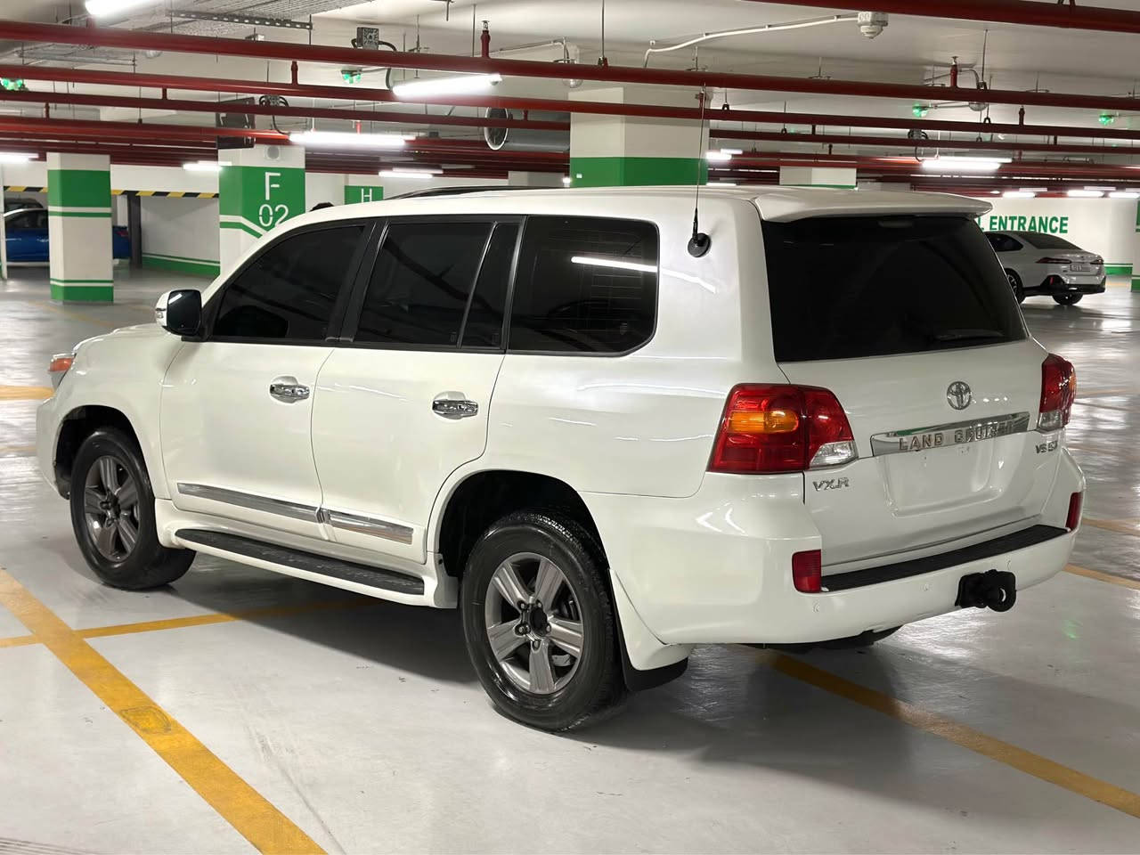 وەنەوشە 2009 vxr مواسەفات لگزز
مەکینە ٤.٧
ڕەقەم هەولێر رەقەم و سەنەوی نویە
سبوغ حزام بي ليدران 
پشت سلایت تۆزەک سبوغي هەردایە
گێڕ و مەکینە بەشەرت مەکینە نەکرایتەوە

نرخ 248 وەرەقە و مەجال.
*********** أربيل, العراق
