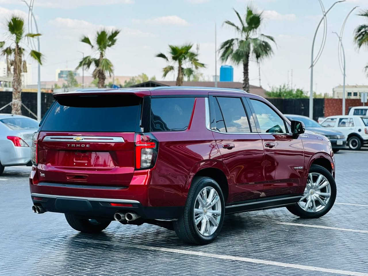 تاهو High country الموديل 2024 
المحرك 6200 فول فول مواصفات خاص
محرك 8 سلندر 

🟩 السعر  _  525 ورقة 
                   
 تخم تايرات و ويل بيلادي 
سيارة جديدة جدا وارد امريكي 
كلين تايتل ✅☑️✅
بدون ايرباك و صبغ و بارد و شخوط 
عداد المسافة   2   ألف  مايل فقط 
مابيها أي مصرف 
1- الفتحة بانوراما 
2- خمسة كاميرات +كامرةسحب عربانة 
3- رادارات امامية وخلفية وجانبية 
4- جكات ( صعود ونزول السياره )
5-  داخل جلد   
6- كوشنات تدفئة و تبريد وكهرباء
7- شاشات  الكترونيه
8- جميع الابواب بصمات 
9- شحن لاسلكي 
10- هوك سحب كهرباء 
12- داتاشو
داخل السياره عسلي بلادي
بعد بي هواي مواصفات 
☎️ للاتصال ☎️***********☎️***********
مكان السياره اربيل (معرض اربيل كارس )
