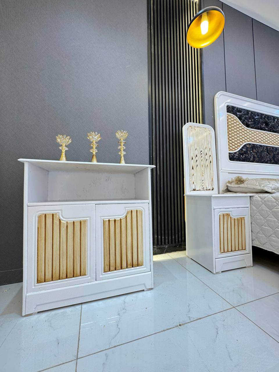 السعر // مليون و 150 فقط 😍

🔅تفاصيل الغرفة المرمري  ....

 خارج ٤ملم ام دي اف 🔺
وداخل معاكس ٣ملم 
صبغ حراري  درجة اولى 

عدد القطع  ٧ قطع 😍
🔺1 //جرباية  قياس  ١٦٠ × ٢٠٠ 
🔺//ميز جانبي ايسر قياس ٥٠
🔺2// وميز  جانبي  قياس ٥٠
🔺3// زاوية ارتفاع مترين عرض ٨٠
🔺4// وميز بلازمه  
🔺5//وميز مراية ارتفاع مترين عرض ١٢٠
🔺6// وكنتور ٦ باب  ارتفاع مترين و١٥ طول ٣ متر و١٥

القطعه الثامنة حسب الطلب شازلون
شازلون سعرها ٥٠ الف
شازلون مخزن ٧٥ الف بغداد, العراق


**إذا كنت صاحب هذا الإعلان وتريد حذفه لأي سبب، رجاءا أرسل رسالة إلى الدعم الفني**