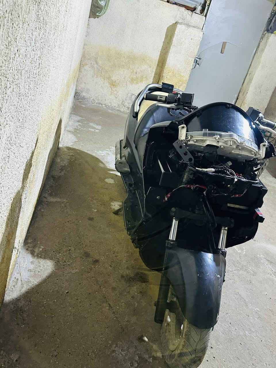 سلام عليكم فورزه 08للبيع الگير لاغي الدراجه كامله مثل ما بصوره مكينه خير من الله المروحه رابطها وي البصمه مباشر يرادلها ترتيب كفرات نقص الحاجب وبجم وتريشه  اليمنه معدلها 140 عل ستان كهربائيات كلها شغاله 
سعرها 450وبيها مجال قليل مكاني بغداد كسره وعطش 
وذا مو شراي لتعبني وبس تسال
 ***********متواجد واتساب
