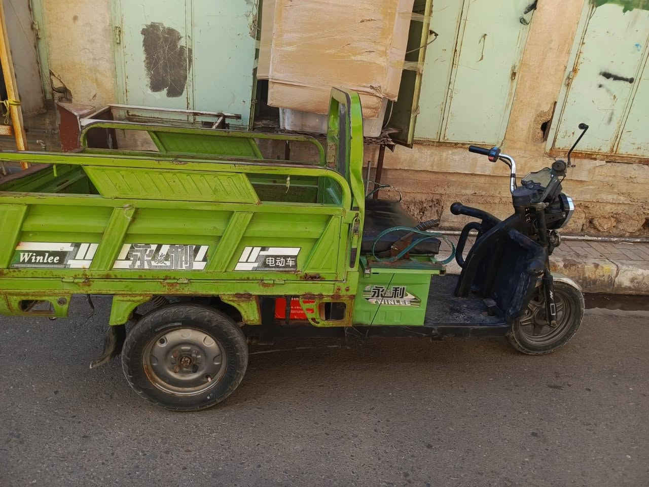 البيع ستوته شحن بطاريات جديده وعل فحص كهربائيت شغاله كامله من كلشي  لك لفحص سعره 550وبيه مجال قليل     رجان ذا مو شراي عبر المنشور لا تعبني   مكاني هيت   الاستفسار عل  الرقم     ***********
