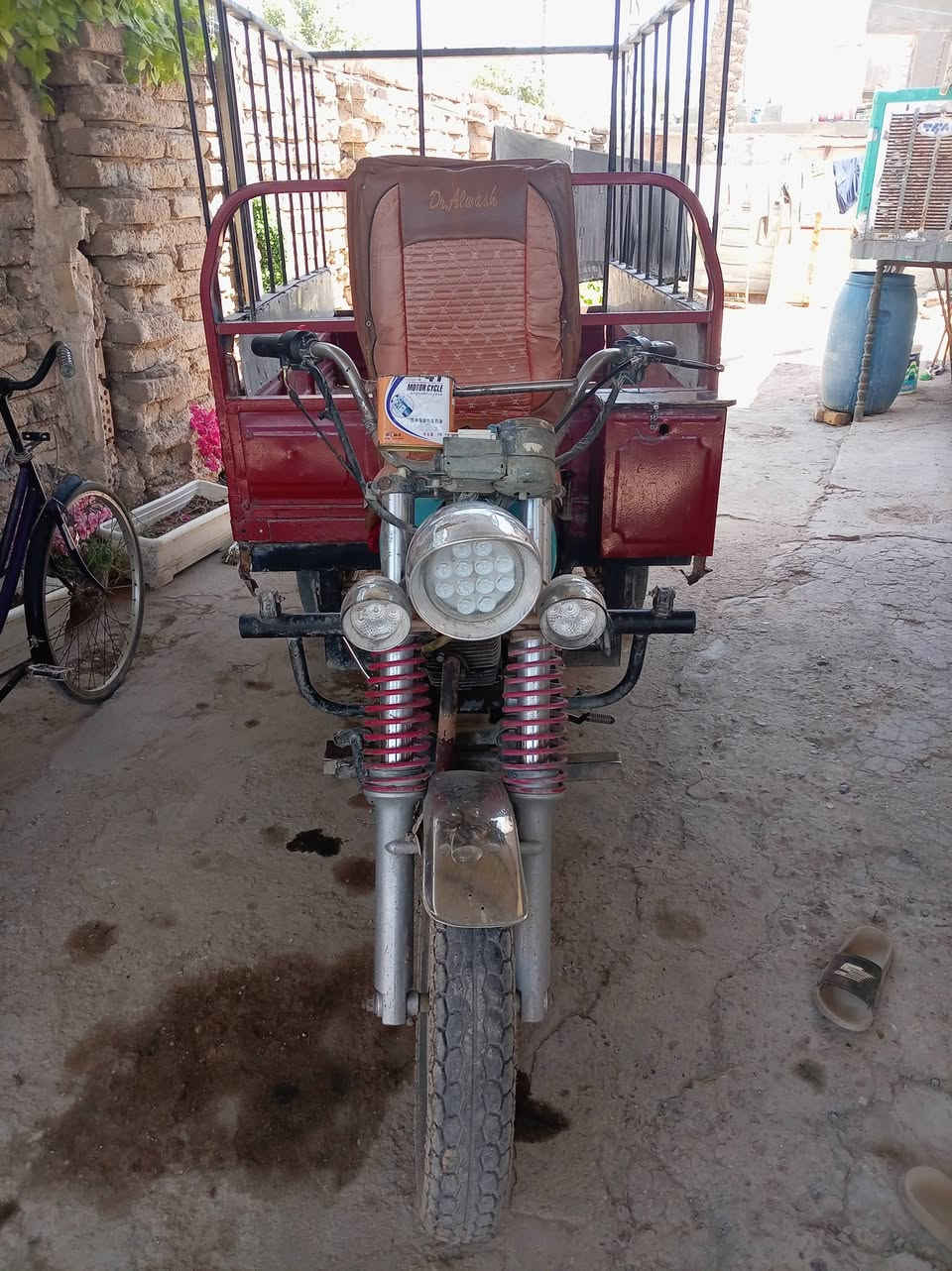 ستوته للبيع جمره كلك كلك السعر 900 وبيها مجال بابل قرب سيطره الاثار قريه برنون رقم التلفون /***********
