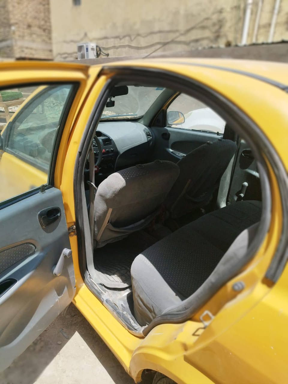 طيبه ١٤كفاله مكينة مال حاويه قبل اسبوع كير تبريد شغال السعر ٣٢ وبيه مجال مكان ديوانية مكلف بالنشر الشراي يتصل ‏‪***********‬‏
