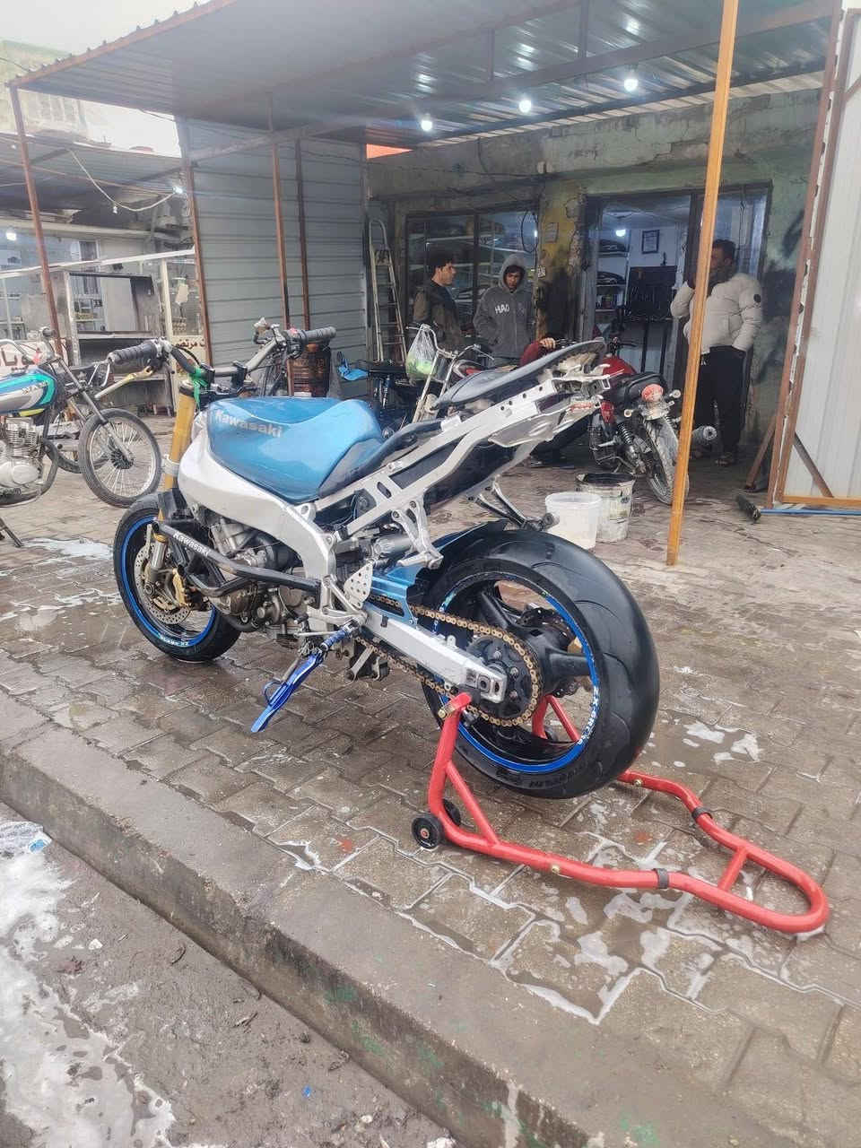 لبيع كوسكي 636 غراضهة كامله مبدل بيهة طابوكه كهربائيات كله شغاله سعر ٢٠ وبيهة مجال الاتصال ***********
