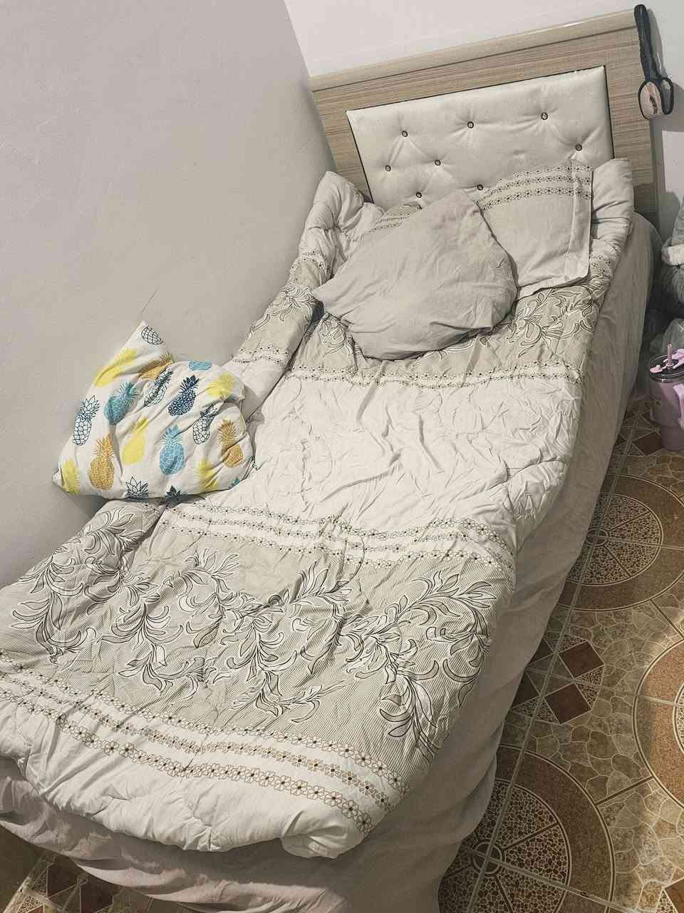 للبيع مع دوشك


**إذا كنت صاحب هذا الإعلان وتريد حذفه لأي سبب، رجاءا أرسل رسالة إلى الدعم الفني**