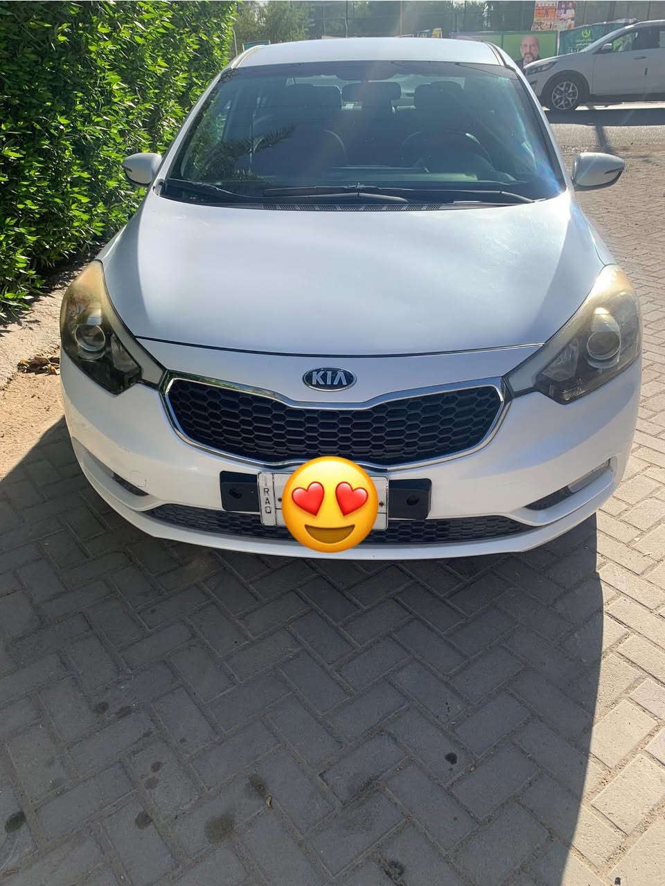 سيارة فورتي 2015 للبيع
فورتي موديل 2015 امريكي ابيض رقم بغداد .. 4 سلندر .. محرك دوش المرغوب .. حجم المحرك 2000 .. نظيفة جداً شاشة اصلية لمس .. كامرة خلفية .. AUX .. USB .. مانع انزلاق .. نظام ايكو .. نظام كروس .. تحكم ستيرن .. ويل-كب نيكل كروم .. اشارة بالمري .. مري كهرباء .. تبريد ثلج 
حادث بسيط جداً ( باب السائق ) ومصلح بامريكا وراجع بلادي 
السيارة نظيفة جداً ، عزم وعزل ممتاز 
السعر :-  115$ 
للاستفسار :-   ***********
