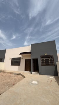 مجمع السلطان • ٢٢١م • طابق واحد