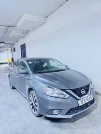 للبيع سينترا ٢٠١٧ وارد امريكي بيها قطعتين صبغ جاملغ وباب جهة عكس الساي...