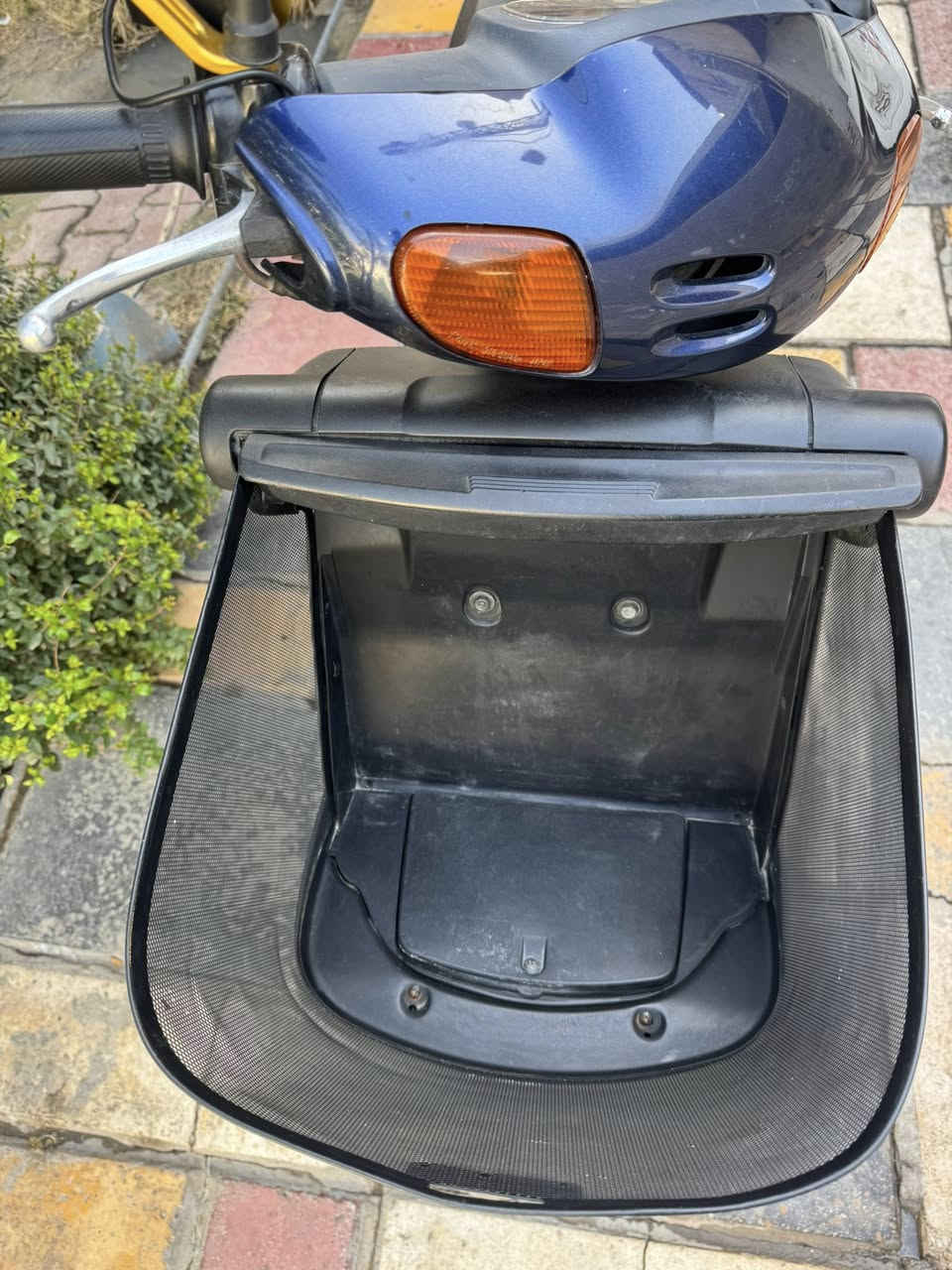 سلام عليكم للبيع ياماها 60ام السله ماشيه 9الدراجه زيرو جديده السعر مليون قفل بدون عمله شرط بلكارتون للاستفسار ***********بغداد
