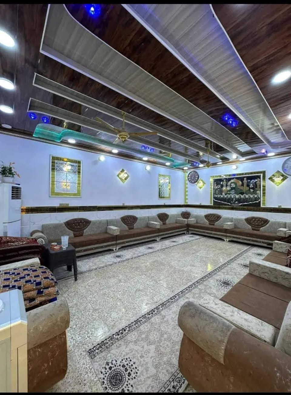 😳😳ابلاش ابلاش 😳😳
بيت360/متر/للبيع مع اثاث كامل طابقين  شغل جناي ((***********)) 

البناء درجه اوله ركن عله شارعين 

طابو زراعي سند 25 قرار محكمه 📝📝

#تفاصيل_البيت/ 4غرف / وصالتين /وستقبال /ومطبخ 

#نوعيت_البناء /طابوق جمهوري اساس وسقف صب 🧱🏗

البيت بنائه موثق من اول طابوقه لحد ما كمل 📸🎥

موقع البيت بنجف عله شارع المطار الصب مقابل ملحق قريت الغدير 

كل هاذه وبسعر 78وبي مجال 💰

للستفسار ***********وتساب

تابع اصفحه ليصلك كل جديد من منازل وعرصات 🏢🏣
