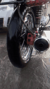 السلام عليكم دراجه كلك كلك تعمير 25 نهضه ومعدل فول مفتوحه فقط ولفات علمود الفصله بيع مستعجل 475وبيه مجال مكاني شاميه الرقم ***********
