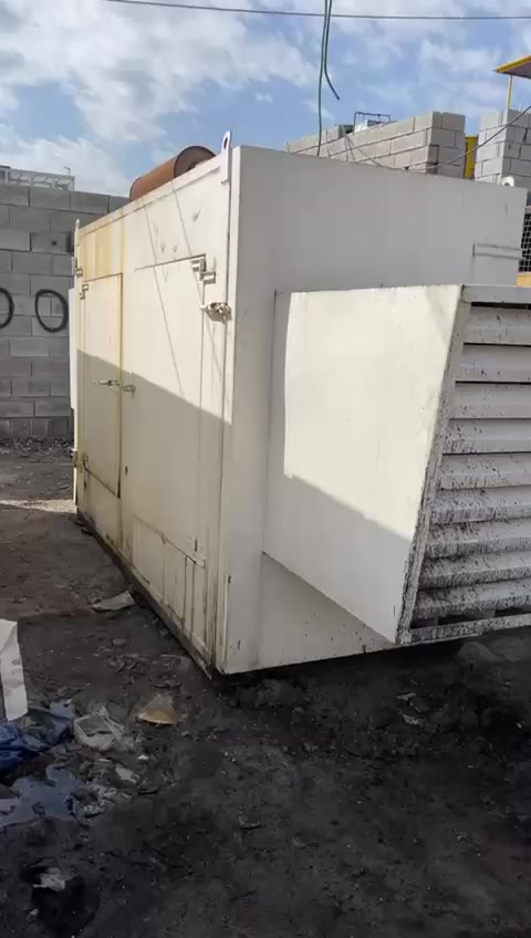 فالفو 74 كاتم جديده كلش
براد ثلاجه٠250كي 

السعر 85

***********
