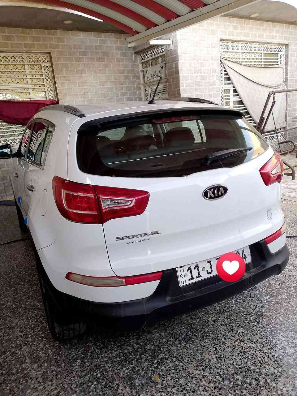 سلام عليكم سبورتاج موديل 2012 محرك 2000 دوش خليجي سياره بيها صبغ على كده شبرين بل باب خلفيه  شيء قليل
وبارد بل جاملغ  سياره بسمي رقم دولي جديد 
سعر 155 مكان سياره بغداد  
رقم ***********
