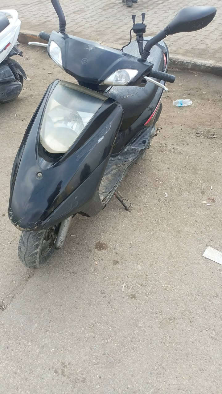 سلام عليكم
شباب بريز للبيع حلوة مكينة ما مفتوحة بلادية
دراجة خير من الله بس دبلات أمامية واكفة بس 
ولباغي ماكو اب نقص سعر 600بيهة مجال بصيط
مكان بغداد لكفاح ستفسار  
***********0 متوفر تصال واتساب
