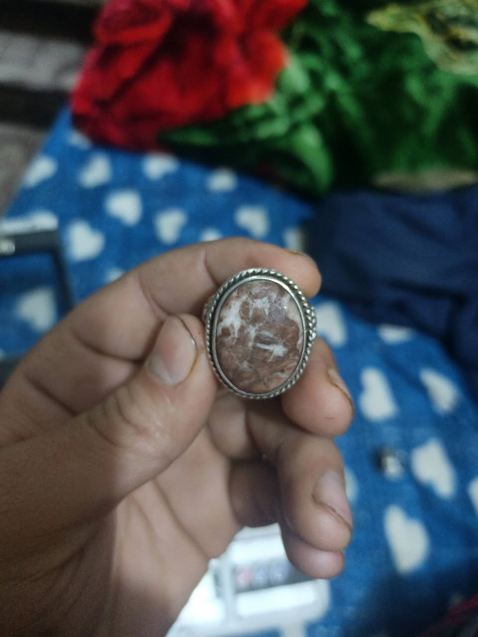 خاتم داودي سلطاني قديم مصور وجه البيع ٣٥٠الف و بي مجال *********** عنوان بغداد
