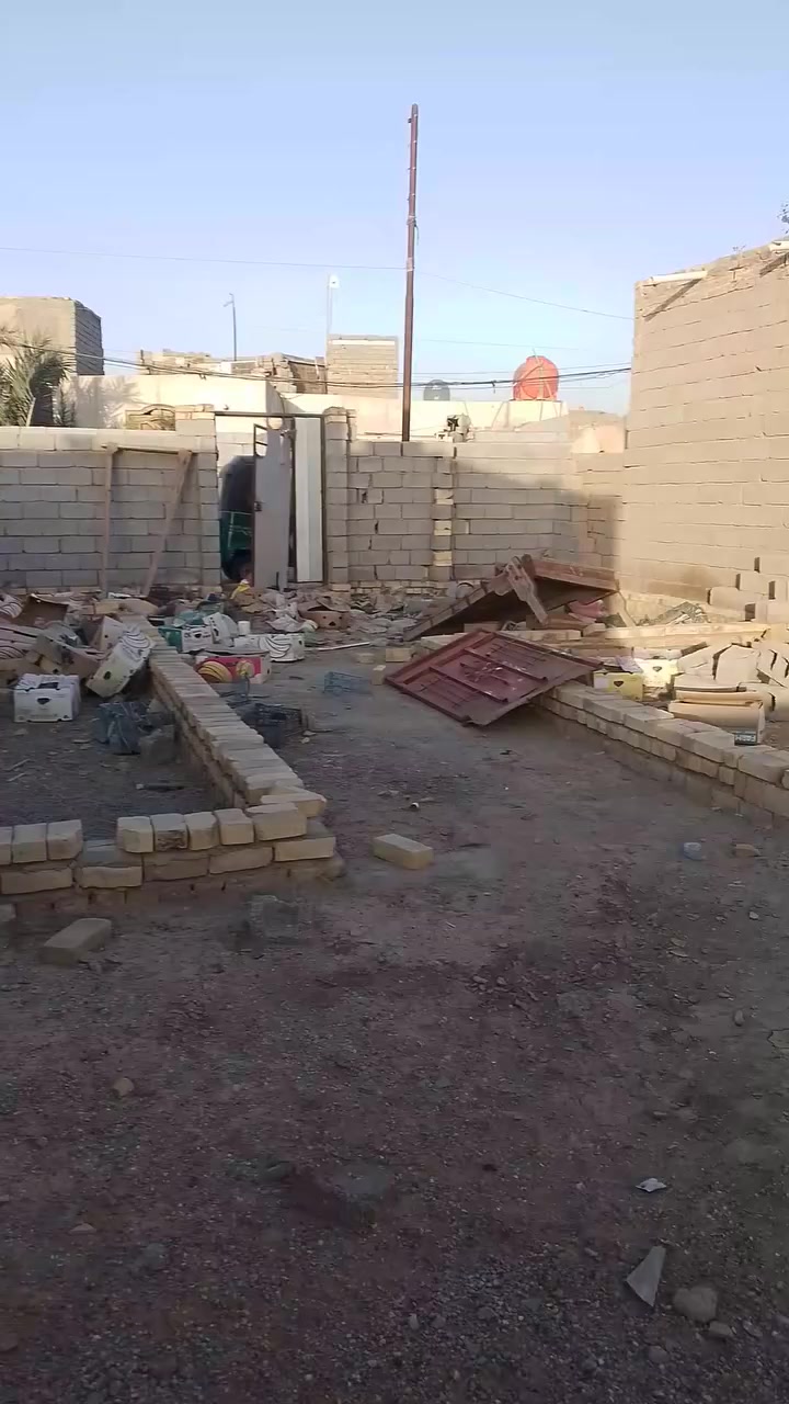 قطعه زراعي ميتين وخمسين متر منطقه سكنيه كافت الخدمات ماوشارع وكهربا حي العلما على طريق شيخ نعمه الفرع ثالث مناسب سعر ثعش 12 هاذه رقمي ***********
