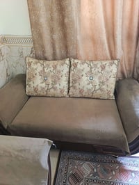 تخم للبيع نظيف مقعد 10السعر 250 بغداد  07835393163