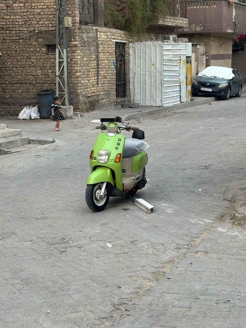 بوليس للبيع دراجه جديده كهرباءيات كله شغال دراجه مال جناي منزله رمبه بيدي سعره 750 وبيهه مجال قليل للشراي رقمي *********** مكاني بغداد مدينه صدر قطاع 78
