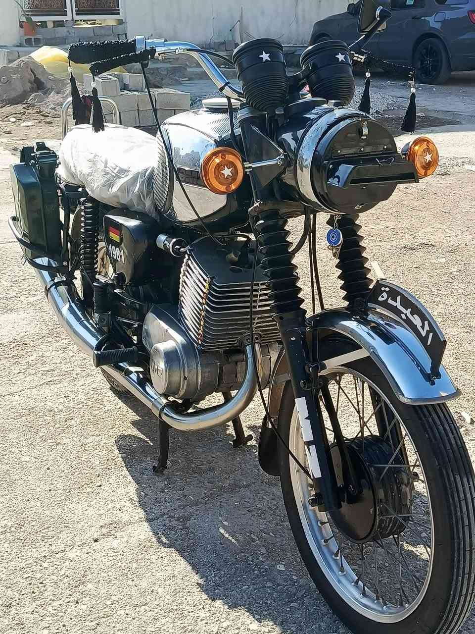 السلام عليكم دراجه mz1981 محرك قمبوره لحيم بل خشم وصوب واحد جوه الكشن ضفيره جديده كصه 5 هستوه مجفته صالنصه عسكرعية العوجه دراجه نقص برغي ما بيه متخسر عليه شي الله وكيلك كله جديده  
واذا اكو مرواس باماطور نضيف ليريده يتفضل خاص تحياتي للجنايه...


**إذا كنت صاحب هذا الإعلان وتريد حذفه لأي سبب، رجاءا أرسل رسالة إلى الدعم الفني**